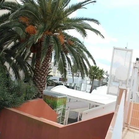 Port Richelieu 4 * Agde